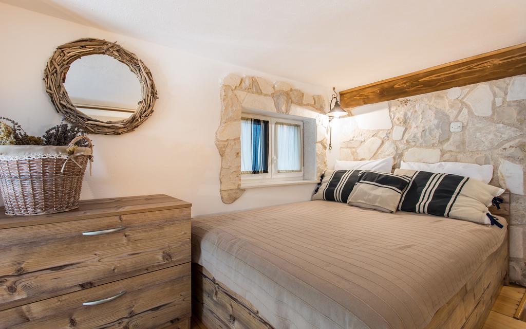 Apartments Frgacic Baška Extérieur photo