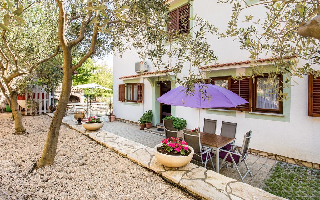 Apartments Frgacic Baška Extérieur photo