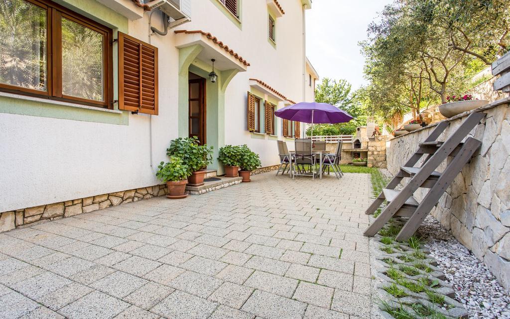 Apartments Frgacic Baška Extérieur photo