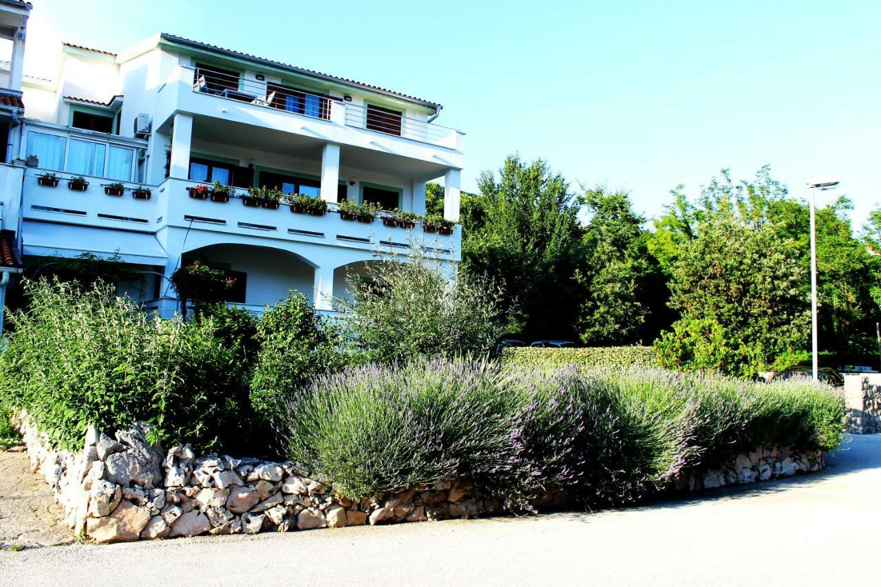 Apartments Frgacic Baška Extérieur photo